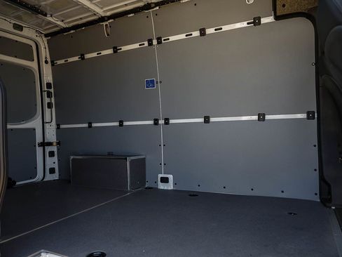 New 2025 Mercedes-Benz Sprinter 2500 image 18