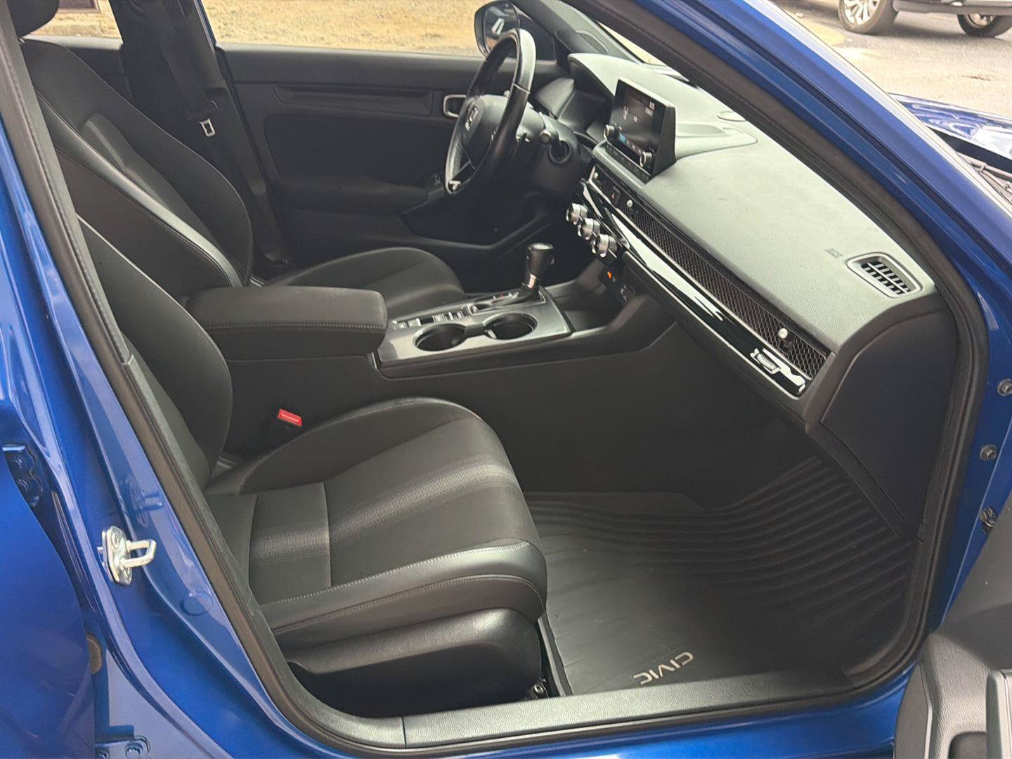 Used 2023 Honda Civic Sport image 13