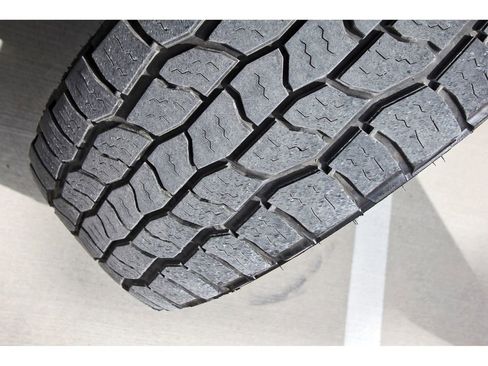 Certified 2024 Ford F250 Lariat w/ Lariat Ultimate Package image 32