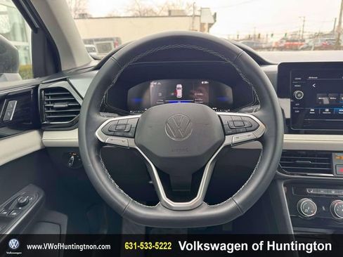 Certified 2025 Volkswagen Taos S image 20