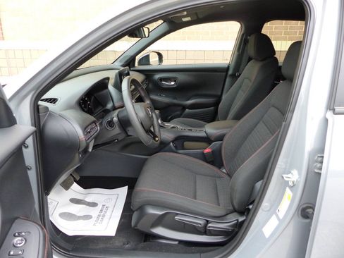 Used 2024 Honda HR-V Sport image 21