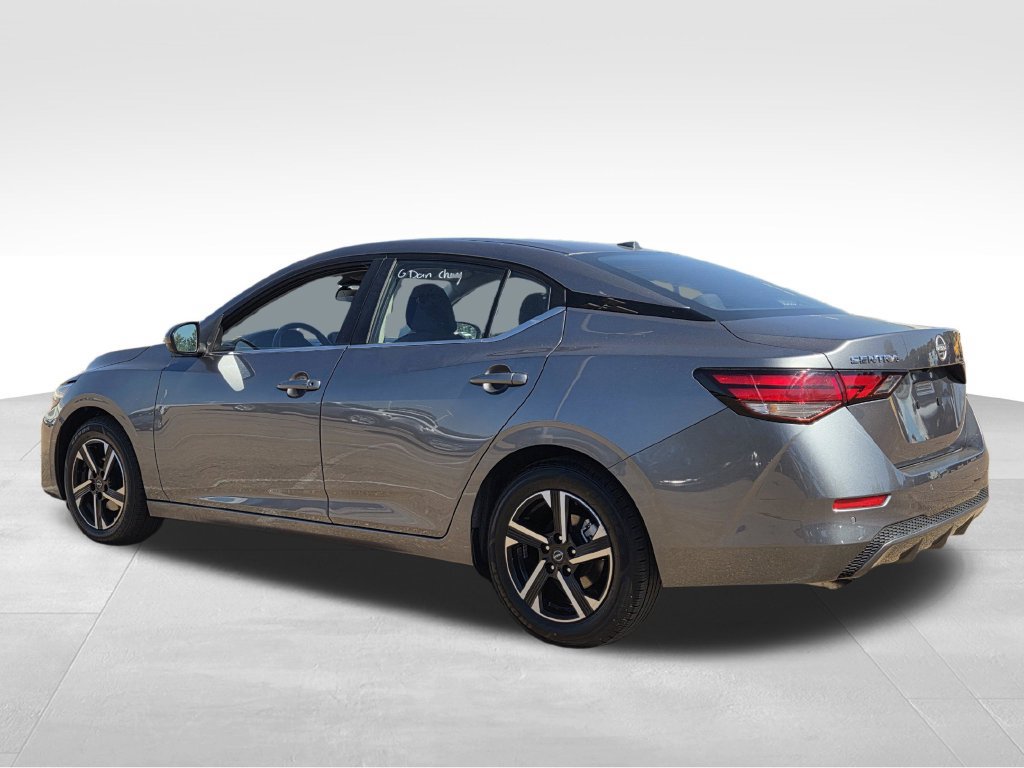 Used 2025 Nissan Sentra SV FWD image 8