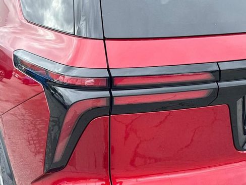 New 2026 Chevrolet Traverse LT w/ Driver Confidence Package image 11