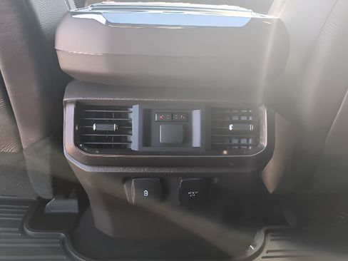 Certified 2025 Ford F150 King Ranch w/ FX4 Off-Road Package AWD/4WD image 19