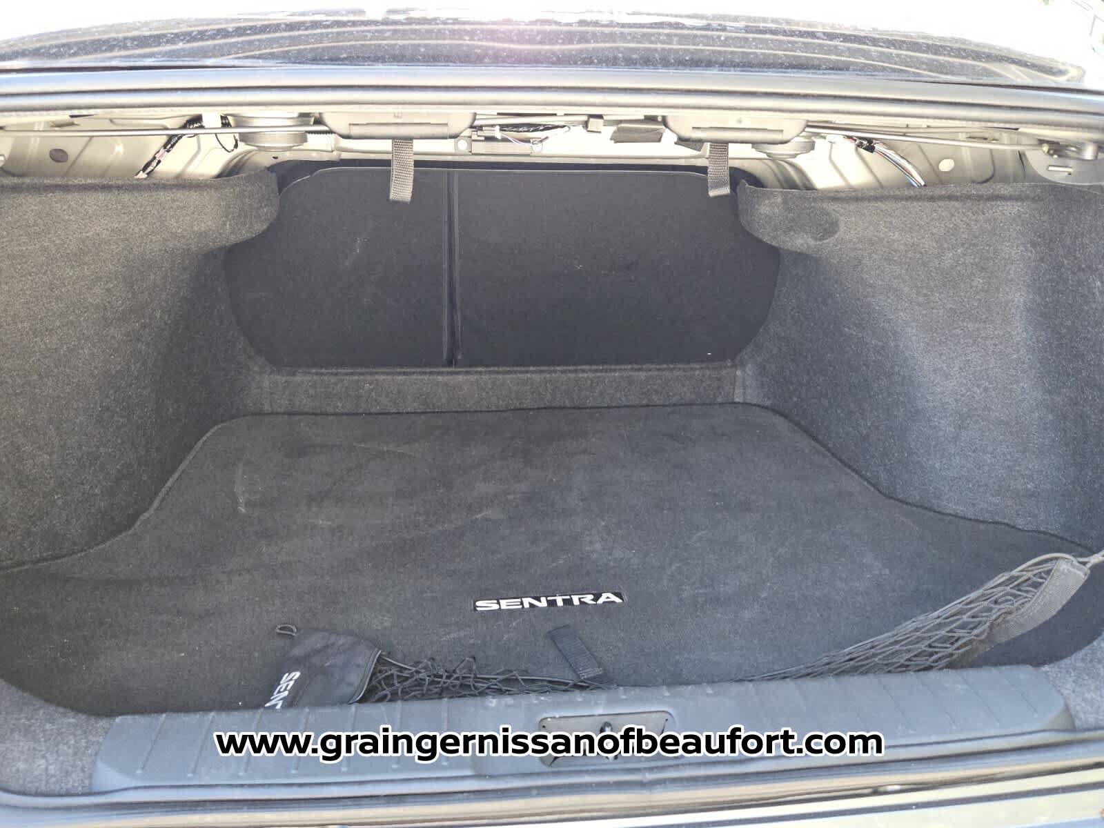 Used 2022 Nissan Sentra SR w/ Electronics Package FWD image 6