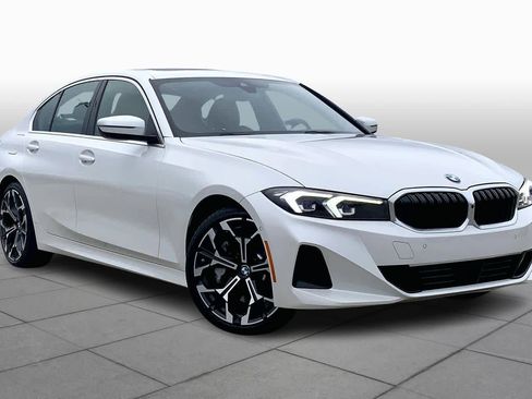 Certified 2025 BMW 330i Sedan image 3