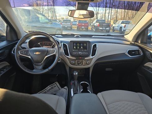 Used 2019 Chevrolet Equinox LT image 16
