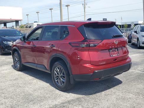 Certified 2025 Nissan Rogue S FWD image 8