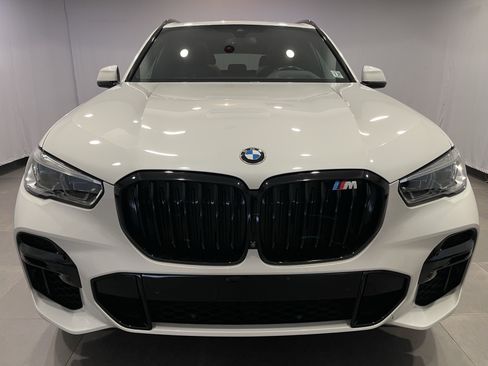 Used 2022 BMW X5 M50i w/ Executive Package AWD/4WD image 2