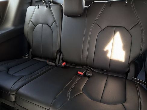 New 2026 Chrysler Pacifica Select FWD image 20