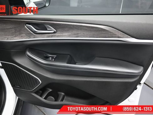 Used 2022 Jeep Grand Cherokee Limited 4xe AWD/4WD image 35