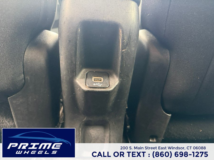Used 2019 Jeep Renegade Altitude w/ Quick Order Package 2XM AWD/4WD image 18