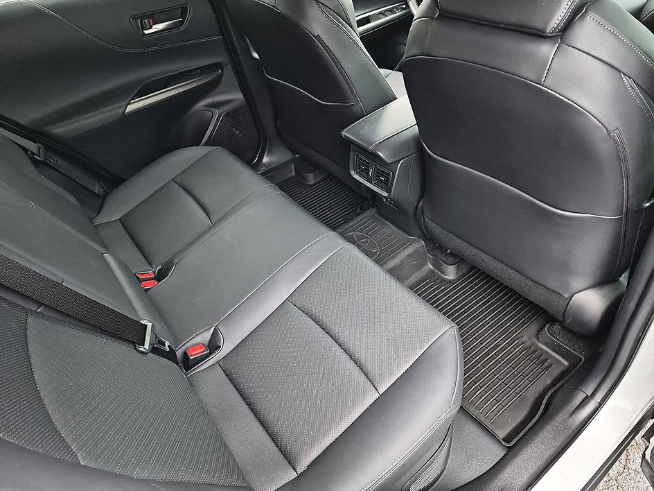 Used 2023 Toyota Venza Limited AWD/4WD image 35