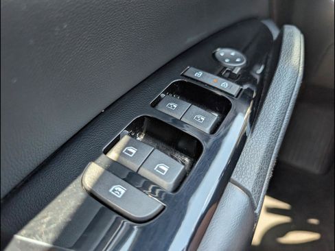 Used 2023 Kia Sportage X-Line AWD/4WD image 18