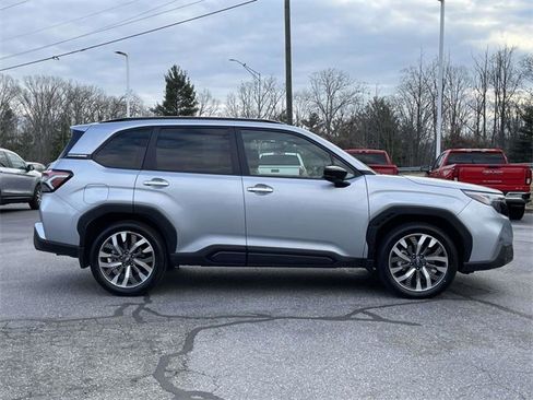 Used 2025 Subaru Forester Touring w/ Popular Package - Touring image 6