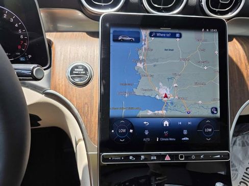 New 2025 Mercedes-Benz GLC 350e 4MATIC image 8