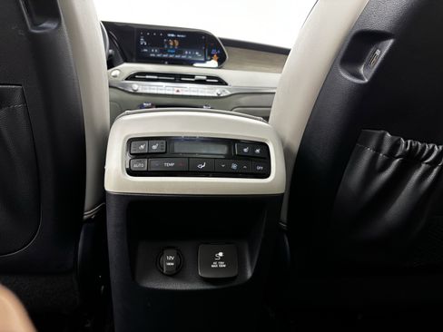 Used 2022 Hyundai Palisade Calligraphy image 37