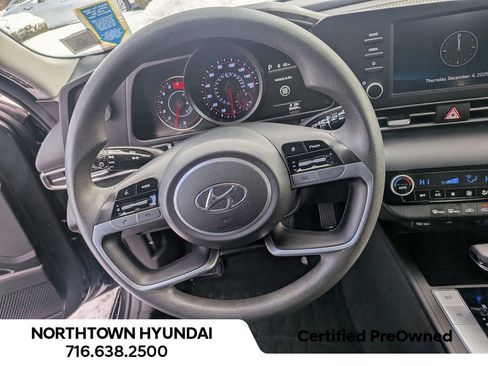 Certified 2023 Hyundai Elantra SEL image 6