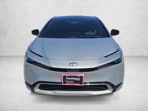 Used 2024 Toyota Prius Prime FWD image 2