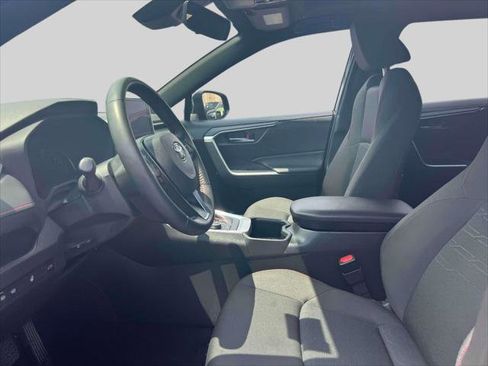 Certified 2024 Toyota RAV4 SE image 18