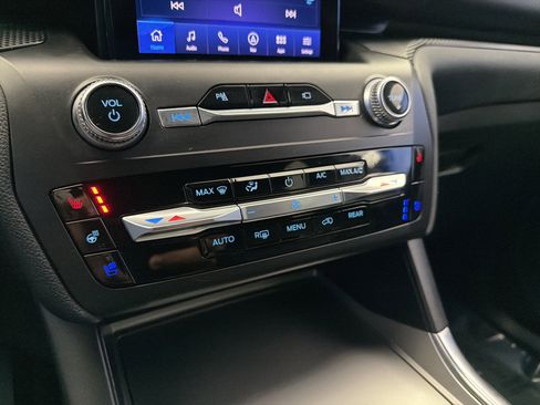 Used 2020 Ford Explorer ST w/ ST Street Pack image 21