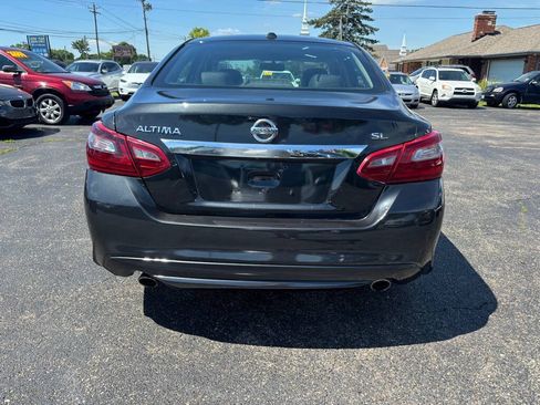Used 2018 Nissan Altima 2.5 SL FWD image 6