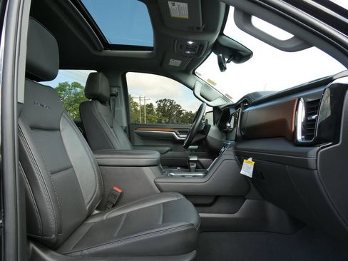 Certified 2025 GMC Sierra 1500 Denali RWD image 16