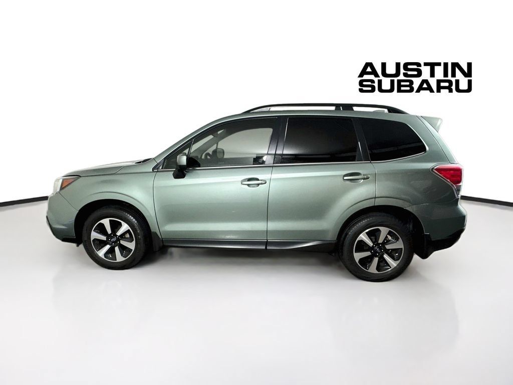 Used 2017 Subaru Forester 2.5i Limited AWD/4WD image 4
