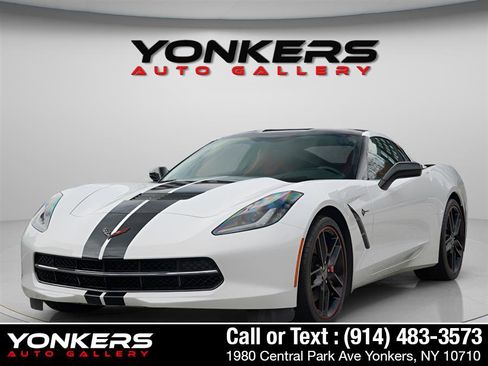 Used 2015 Chevrolet Corvette Stingray Coupe w/ Pacific Design Package image 18
