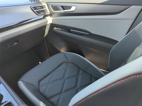 New 2026 Volkswagen Atlas Peak Edition image 29