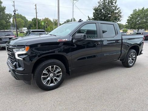 Used 2025 Chevrolet Silverado 1500 RST AWD/4WD image 7