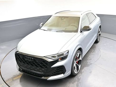 Used 2025 Audi RS Q8 performance w/ RS Design Package - Red AWD/4WD image 43