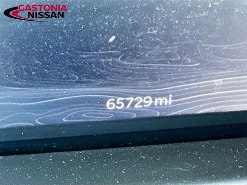 Used 2024 Jeep Wagoneer L Series II RWD image 15