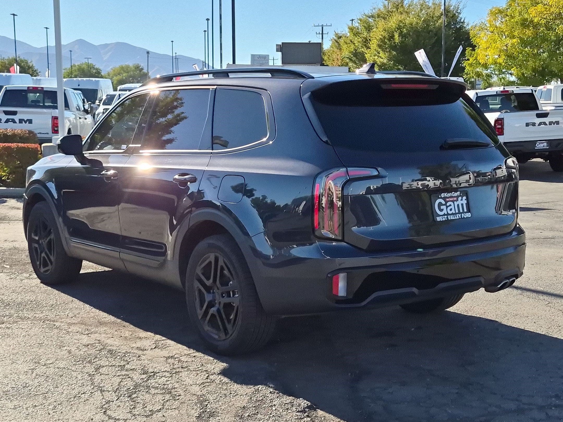 Used 2025 Kia Telluride SX Prestige X-Line AWD/4WD image 9
