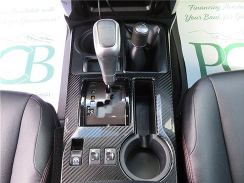 Used 2018 Toyota 4Runner TRD Pro AWD/4WD image 7