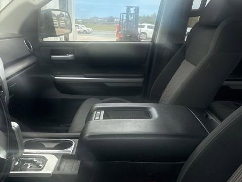 Used 2015 Toyota Tundra SR5 image 9