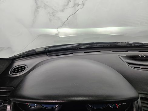 Used 2013 Maserati GranTurismo Sport image 35