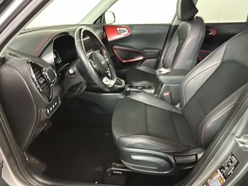 Used 2023 Kia Soul GT-Line FWD image 12