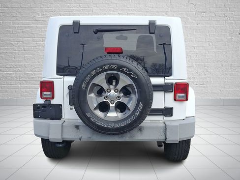 Used 2017 Jeep Wrangler Unlimited Sahara w/ Dual Top Group image 5