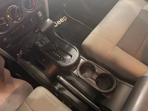 Used 2010 Jeep Wrangler Sport AWD/4WD image 17