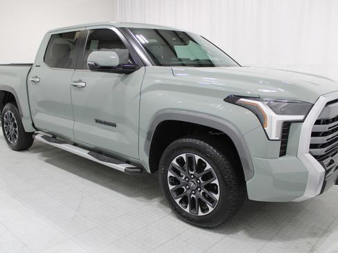 Used 2025 Toyota Tundra Limited AWD/4WD image 4
