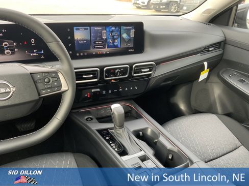 New 2026 Nissan Sentra SV w/ SV Convenience Package image 7