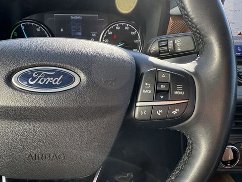 Used 2024 Ford Maverick Lariat image 12