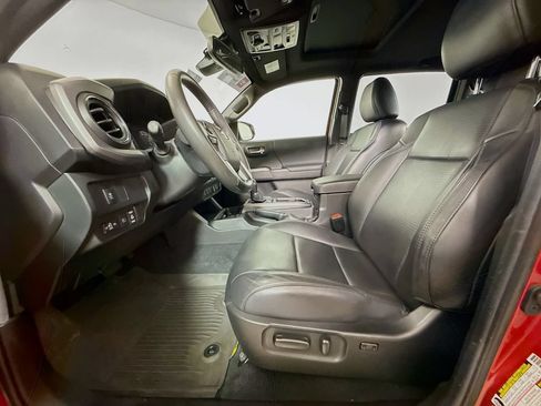 Certified 2022 Toyota Tacoma TRD Off-Road w/ TRD Premium Off Road Package AWD/4WD image 20