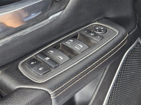 Used 2023 RAM 1500 Laramie image 33