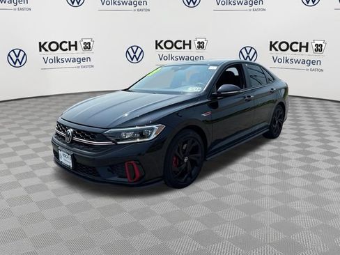 Used 2024 Volkswagen Jetta GLI Autobahn FWD image 3