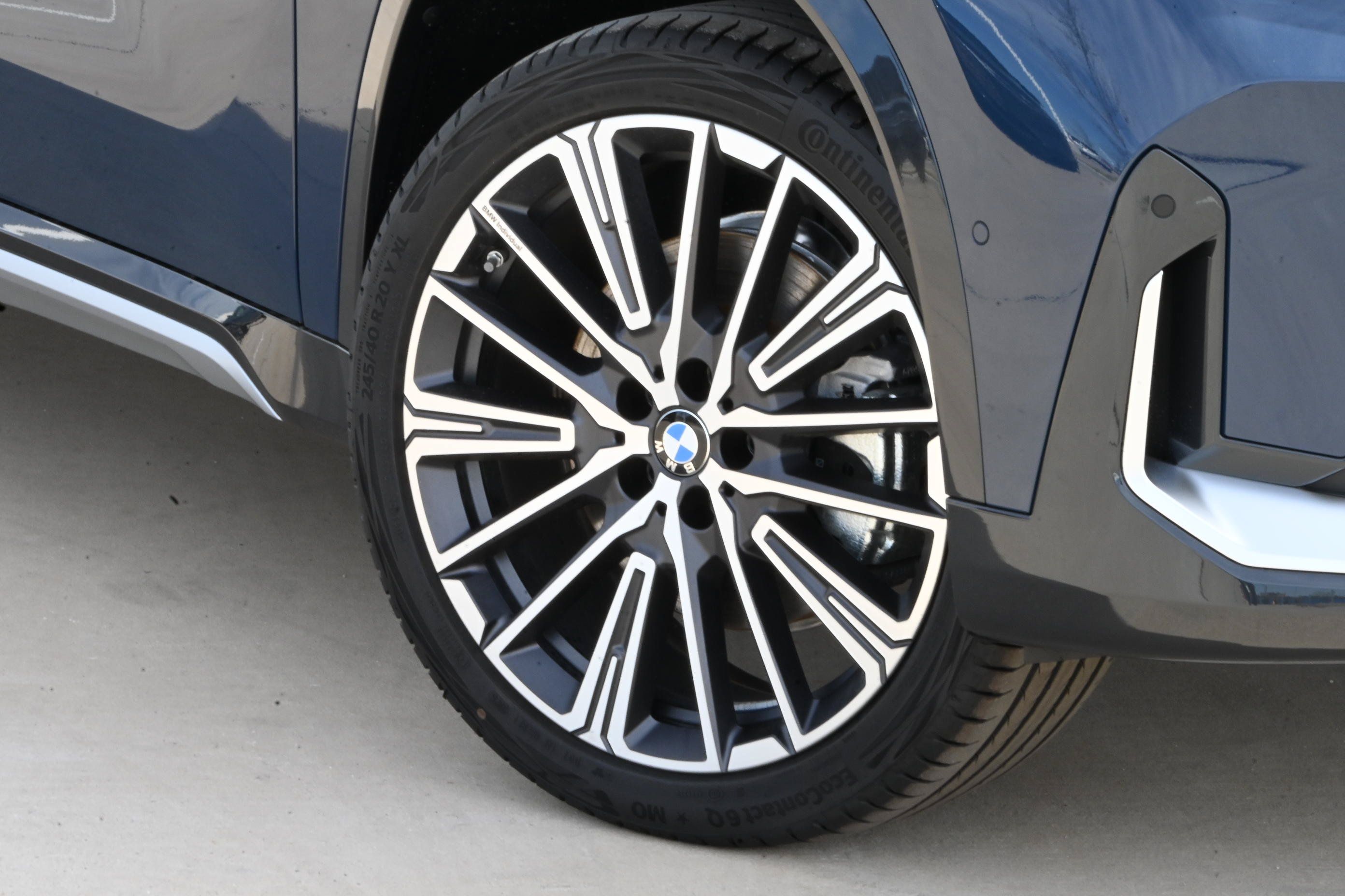 Used 2026 BMW X1 xDrive28i AWD/4WD image 8