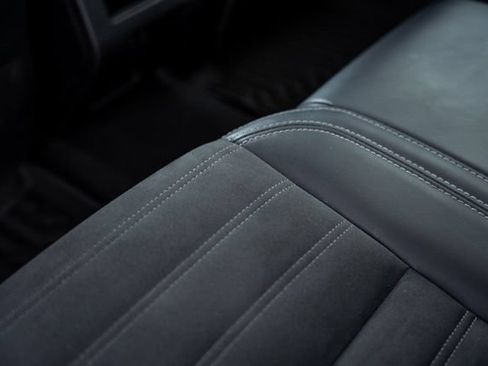 Used 2024 Mitsubishi Outlander SE AWD/4WD image 32