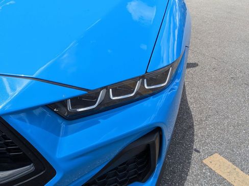 Used 2024 Ford Mustang GT Premium image 9