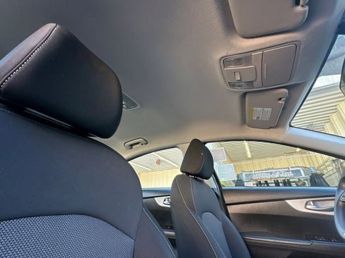 Used 2024 Kia Forte LXS image 19